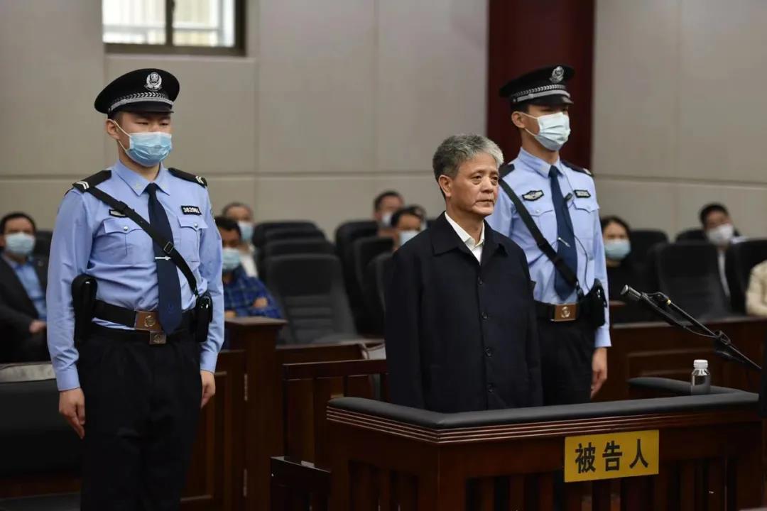 非法收受财物超3432万元，福建省原副省长张志南受贿、滥用职权案一审开庭